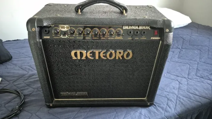 Amplificador Meteoro Demolidor FWG-50 - Guitarra