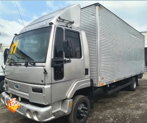 Ford Cargo 712 Baú De 6,20 /9.160/11.180