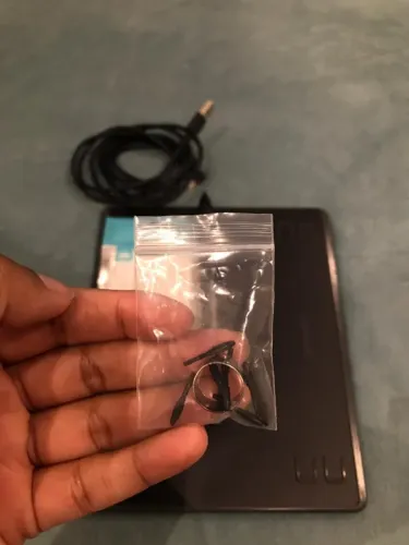 MESA DIGITALIZADORA HUION INSPIROY HS64-6.3 x 4inch 4 botões programáveis