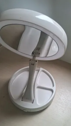 Espelho com led para maquiagem