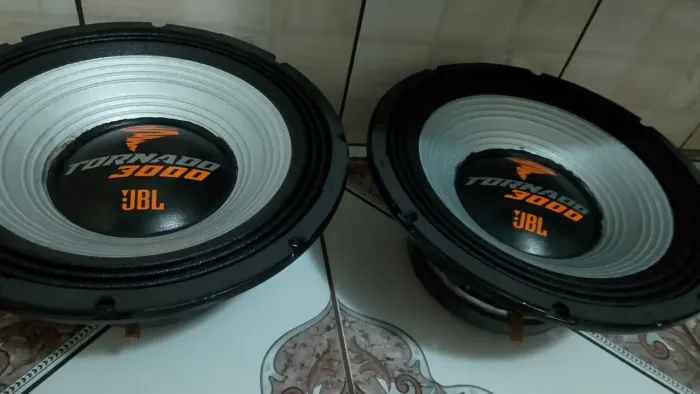 Alto falante tornado 15 polegadas 3000rms