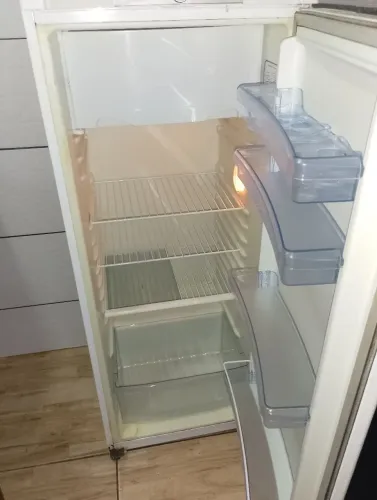 Vendo geladeira 