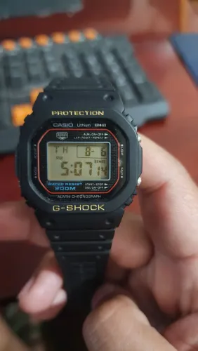 Relógio Casio G-Shock DW-5000C
