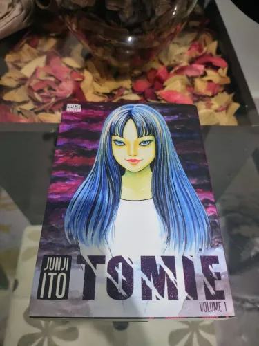 TOMIE VOL.1 - JUNJI ITO