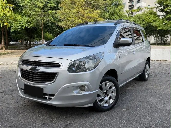 Chevrolet Spin LTZ 1.8 8V Econo.flex 5P Mec. 2015