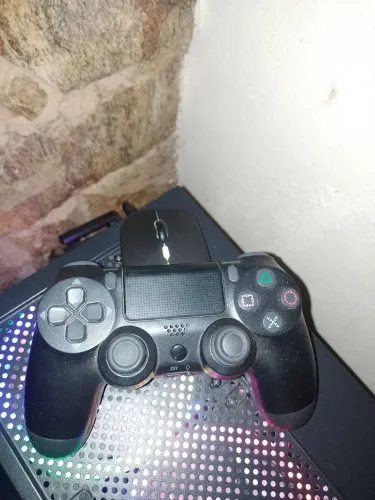 PC gamer placa xfx top, controle play4 jogos inclusos. Eu tenho as caixas de todas a peças