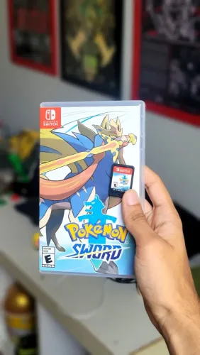 Pokémon Sword Físico - Novo Impecável (Nintendo Switch)