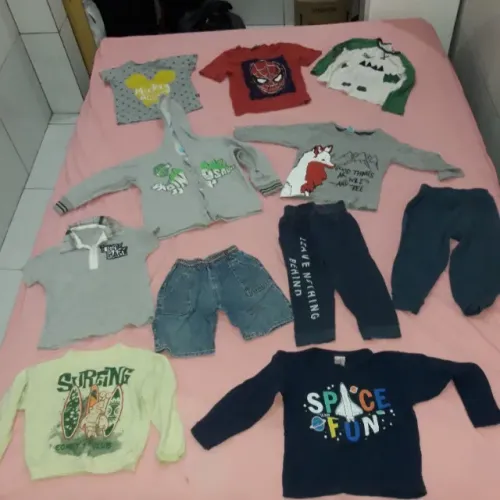 Lote de roupas infantil de menino de 2 a 3 anos