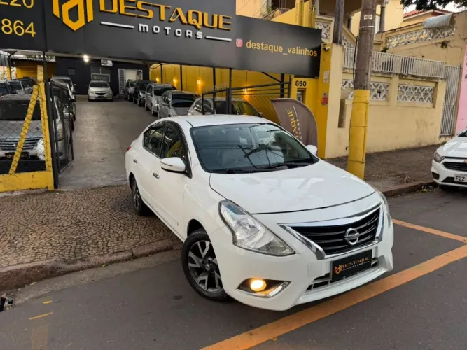 Nissan Versa Unique 1.6 16V Flex 4P Mec. 2016