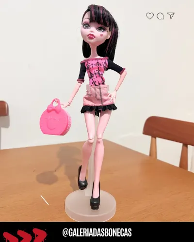 Boneca Monster High Draculaura Scaris