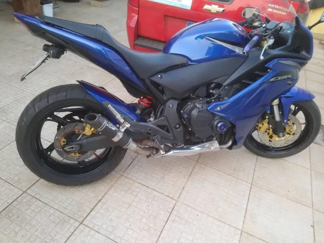 CBR 600