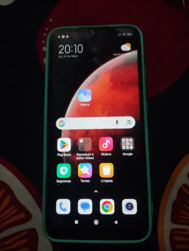 Celular Redmi - Semi Novo.