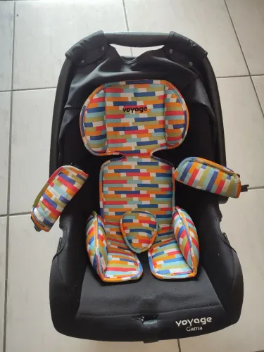 Bebê conforto Voyage Gama