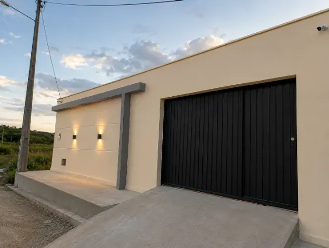 Aluguel de casa, 3 quartos, piscina, churrasqueira, garagem para 3 carros. Nova Cruz