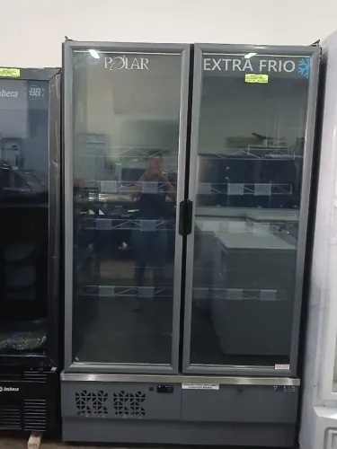 EXPOSITOR VERTICAL PARA CERVEJAS