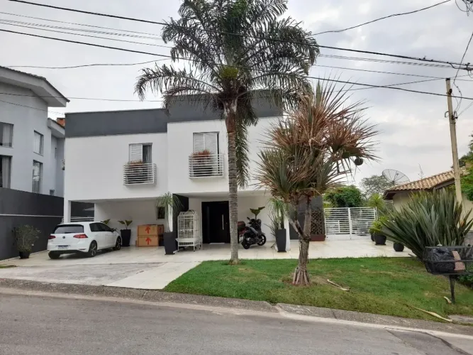 Casa com 4 dormitórios à venda, 620 m² por R$ 3.300.000,00 - Granja Viana - Carapicuíba/SP