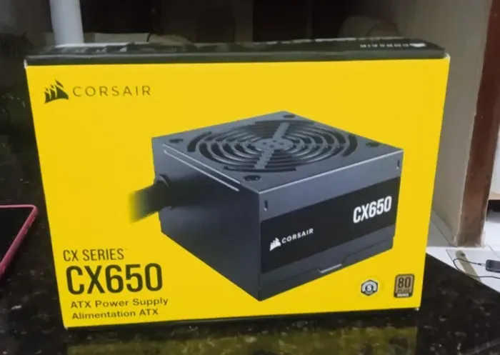 Fonte Corsair CX650, 650W, 80 Plus Bronze, Preto