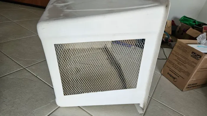 Caixa de fibra proteção para ar condicionado