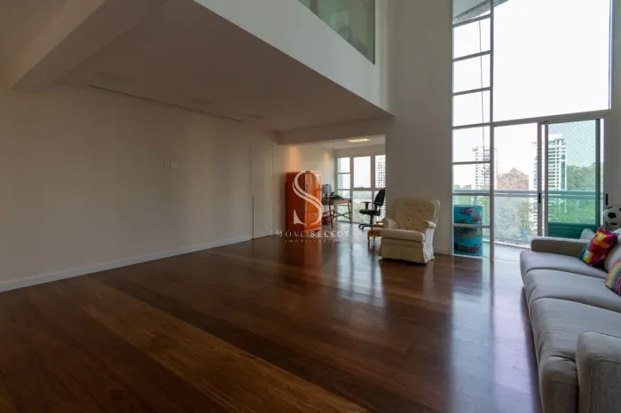 Apartamento em Jardim Morumbi - São Paulo