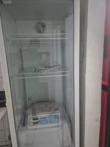 Vendo geladeira expositora