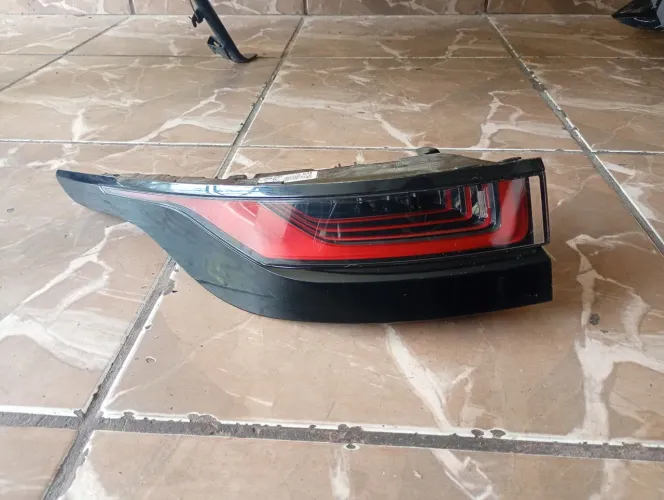 Lanterna Traseira Esquerda Land Rover Evoque 2021 2022 2023 