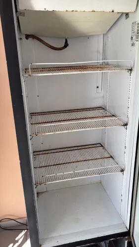 VENDO 1 CERVEJEIRA E 1 GELADEIRA
