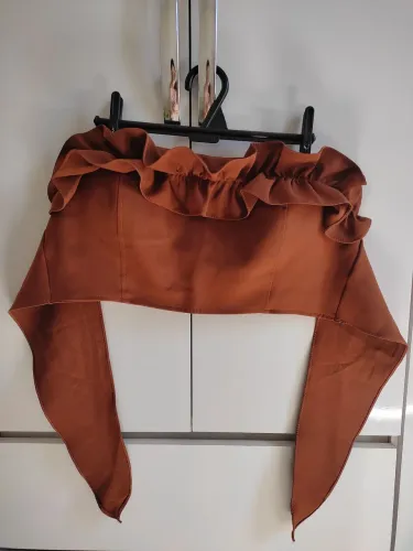 Cropped Marrom