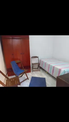 Alugo quarto para moça a 5 minutos da estação São Judas do metrô