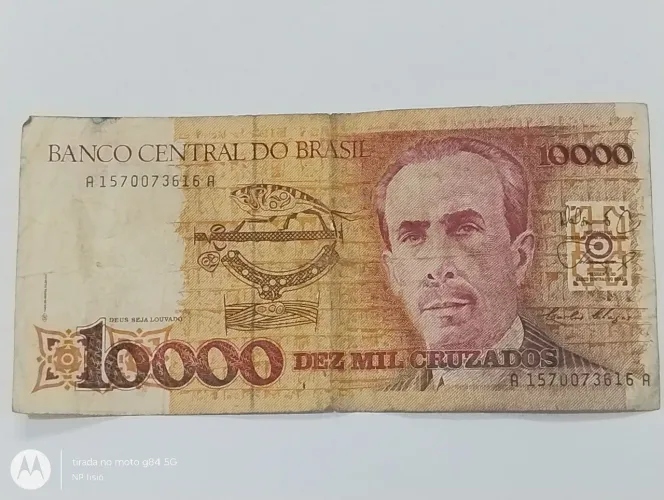 Cédula 10000 Cruzados com estampa de Carlos Chagas 1986
