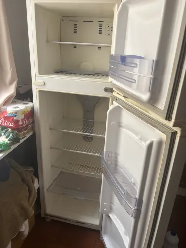 Geladeira em ótimo estado