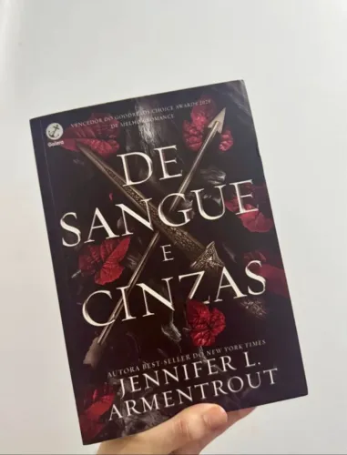 Livro De Sangue e Cinzas | Vol. 1 | Jennifer L. Armentrout