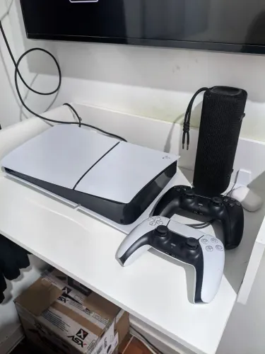 PS5 1TB E DOIS CONTROLES
