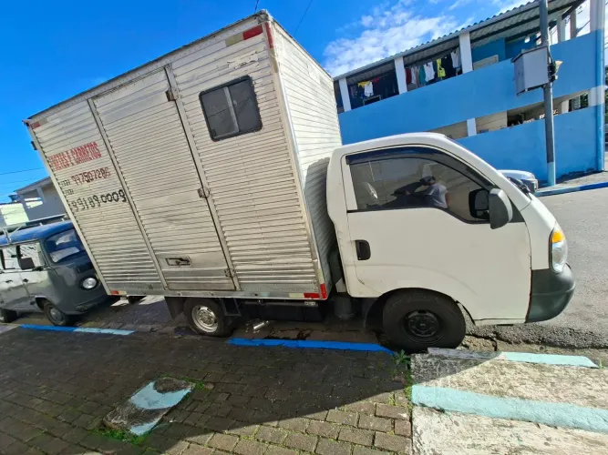 Kia Motors Bongo K-2500 2.5 4X2 TB Diesel 2011