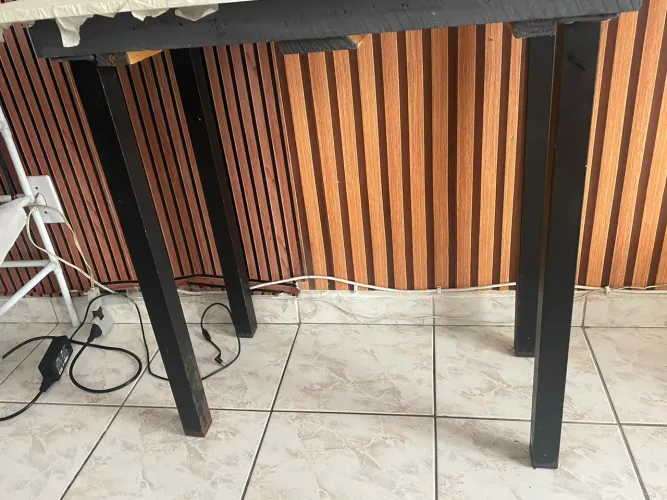 Pé de ferro para tampo de mesa