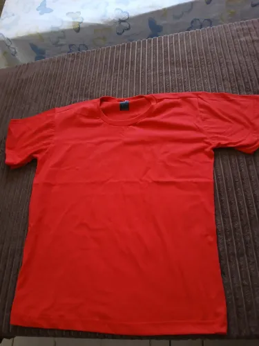 Camiseta vermelha 