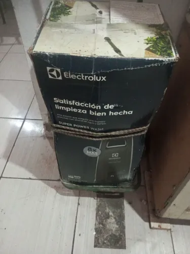 Lava jato Eletrolux 8×Más pra vender logo