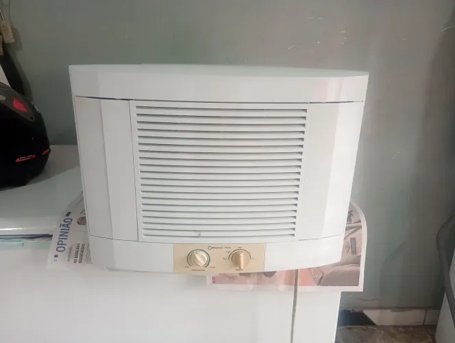 Ar condicionado de janela
