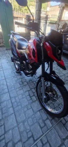 Vendo moto muito nova