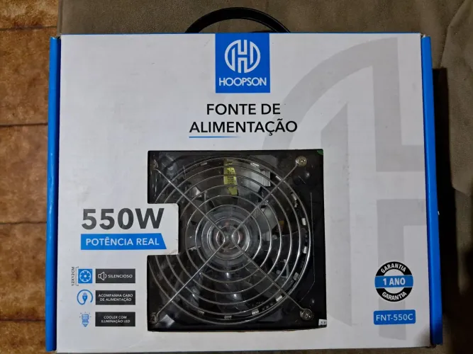Fonte de alimentação para computador Hoopson 550W (modelo FNT-550C).