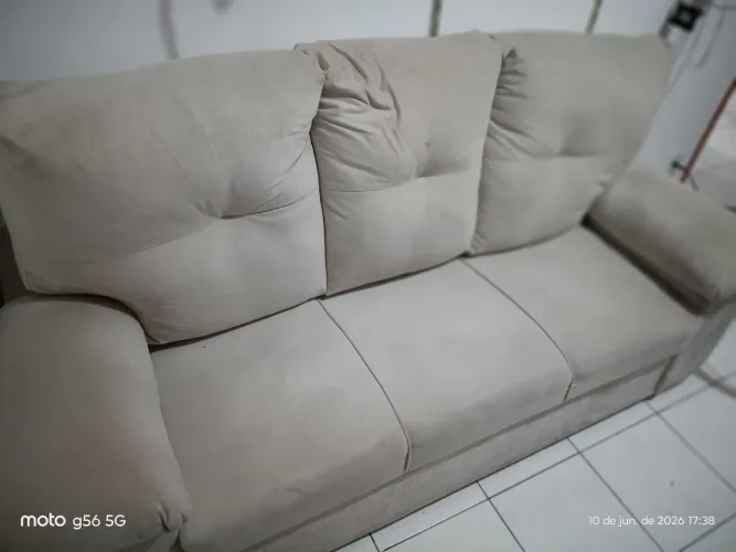 Vendo sofá 2 e 3 lugares em ótima estado pouco usado