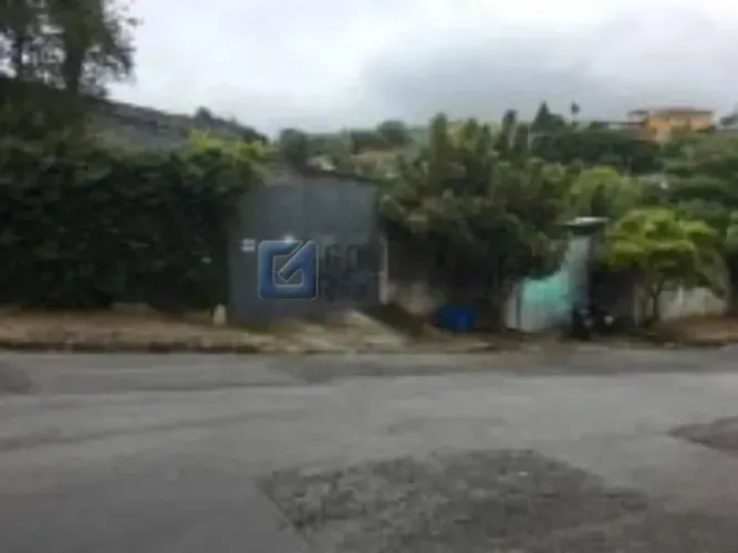 Galpão Comercial à Venda em Jardim Represa, São Bernardo do Campo  4.923,60 m² de área tot