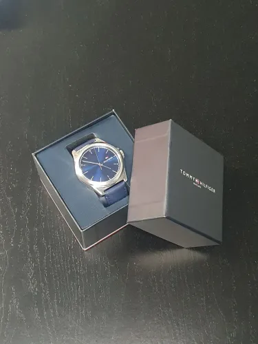 Relógio Tommy Hilfiger Norris Couro Azul (Original) - Usado por 2 meses