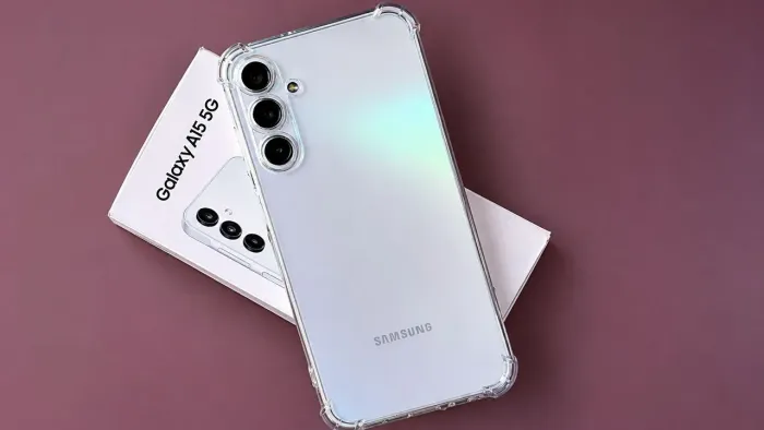 Samsung A15 5G, 256GB/8 RAM.