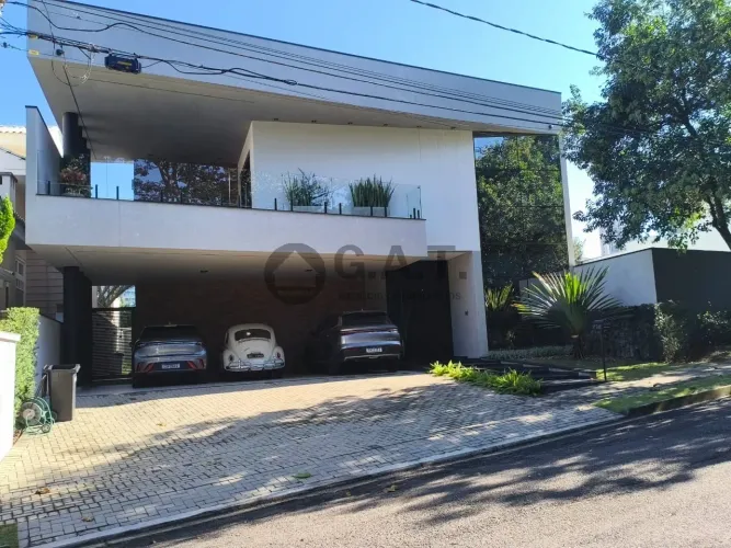 Casa de alto padrão em condomínio no Parque Campolim, Sorocaba-SP: 3 quartos, 3 suítes, 3