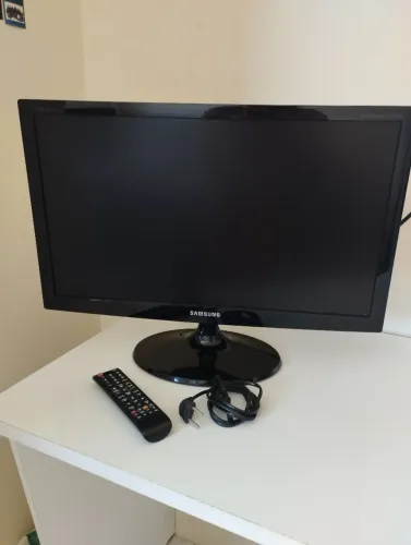 TV/Monitor Samsung 24 | Ótimo Estado