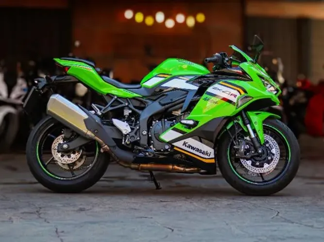 KAWASAKI NINJA ZX-4R