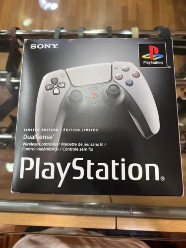 Controle ps5 30 anos 