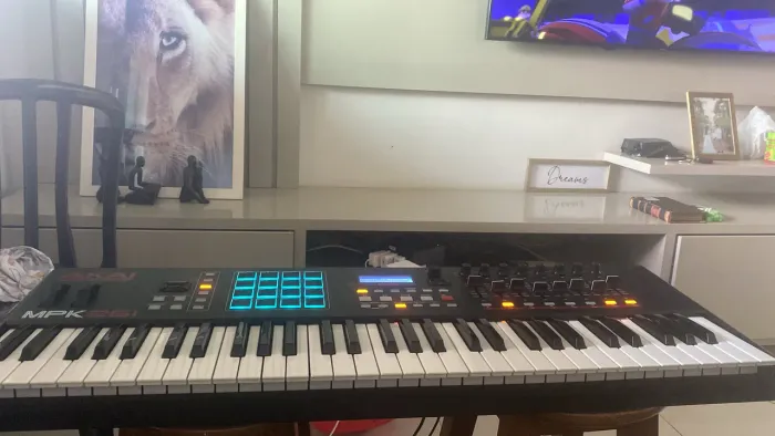 Akai Mpk 261