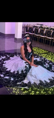 3 Vestidos de 15 anos prata + macaquinho (Valsa, Dança e recepção)