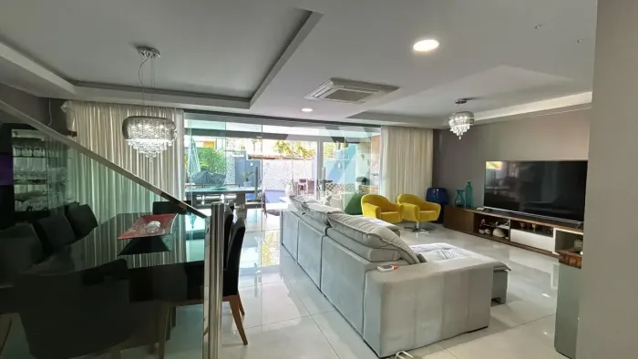 Casa de Condomínio com 4 Quartos para alugar, 389m² - Recreio Dos Bandeirantes